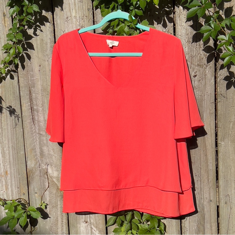 “entro” Double-Layered Flowy V-neck Chiffon Blouse, size L